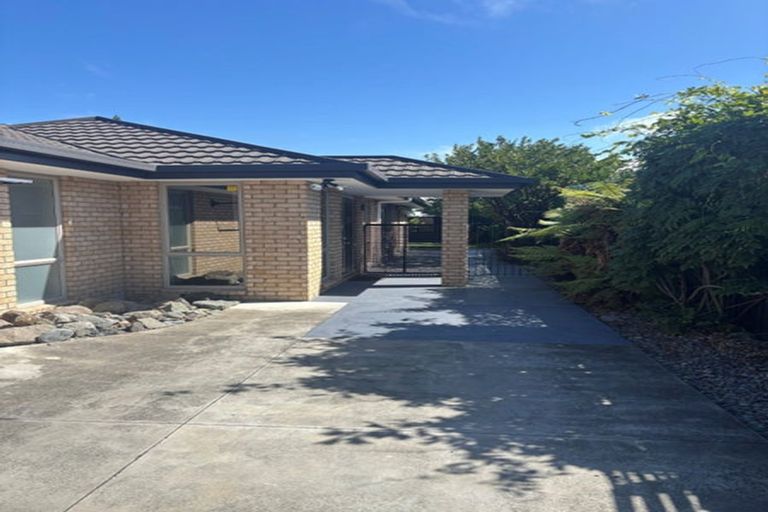 Photo of property in 10 Netley Place, Aranui, Christchurch, 8061