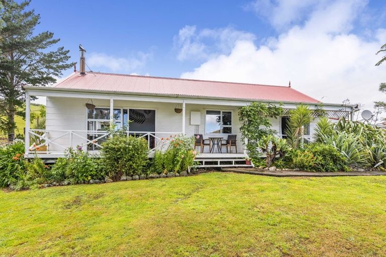 Photo of property in 33 Ratadale Road, Reikorangi, Waikanae, 5391