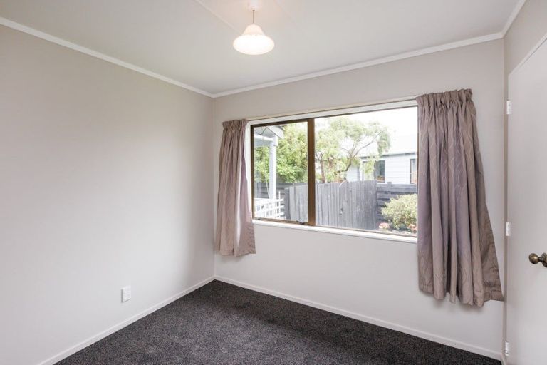 Photo of property in 15 Willowstream Grove, Cloverlea, Palmerston North, 4412