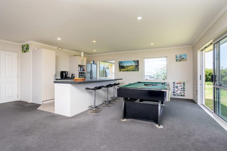 Photo of property in 48 Omana Avenue, Shelly Beach, Helensville, 0874