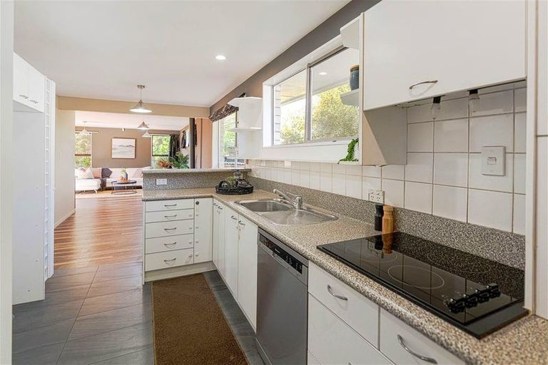 Photo of property in 176 Halswell Junction Road, Halswell, Christchurch, 8025