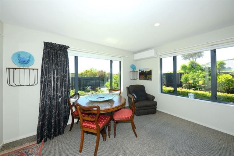 Photo of property in 6 Hamlet Lane, Heathcote Valley, Christchurch, 8022