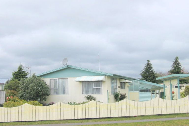 Photo of property in 66 Richmond Avenue, Richmond Heights, Taupo, 3330
