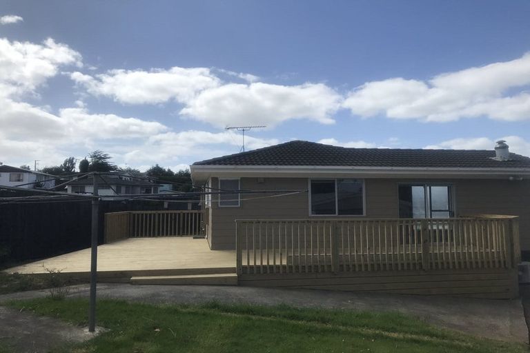 Photo of property in 7 Caringbah Drive, Papatoetoe, Auckland, 2025