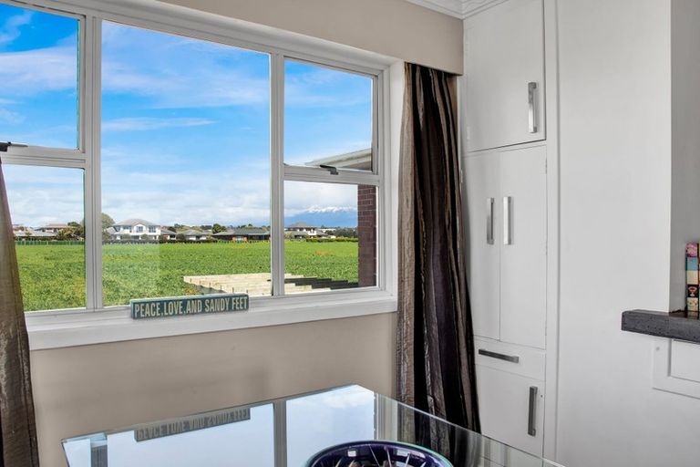 Photo of property in 1 Tiromoana Crescent, Bell Block, New Plymouth, 4312