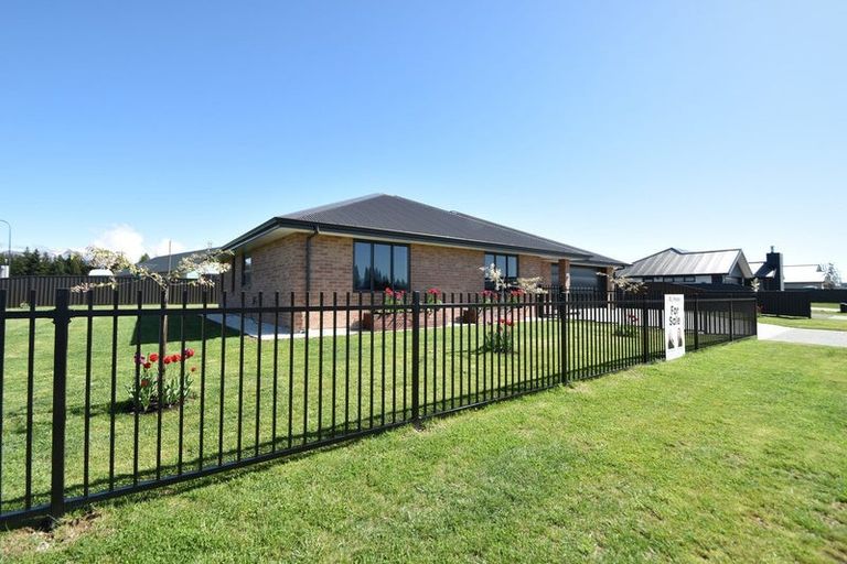 Photo of property in 8 Birch Hill Drive, Twizel, 7901