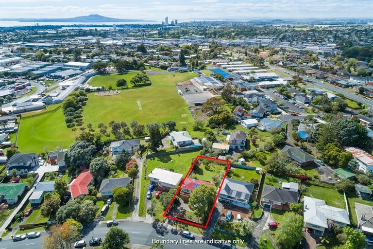 Photo of property in 19 Diana Drive, Glenfield, Auckland, 0627