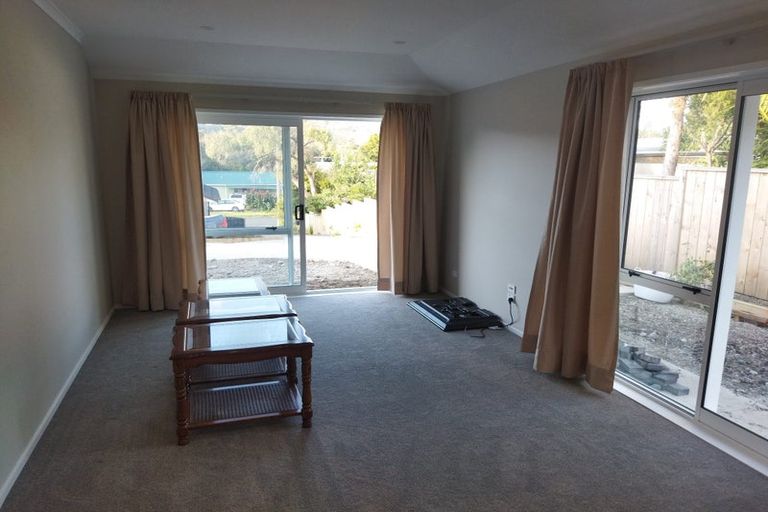 Photo of property in 18b Otanerua Road, Hatfields Beach, Orewa, 0931