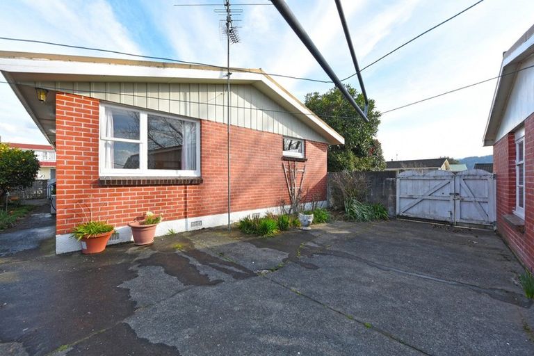 Photo of property in 135 Clouston Park Road, Clouston Park, Upper Hutt, 5018