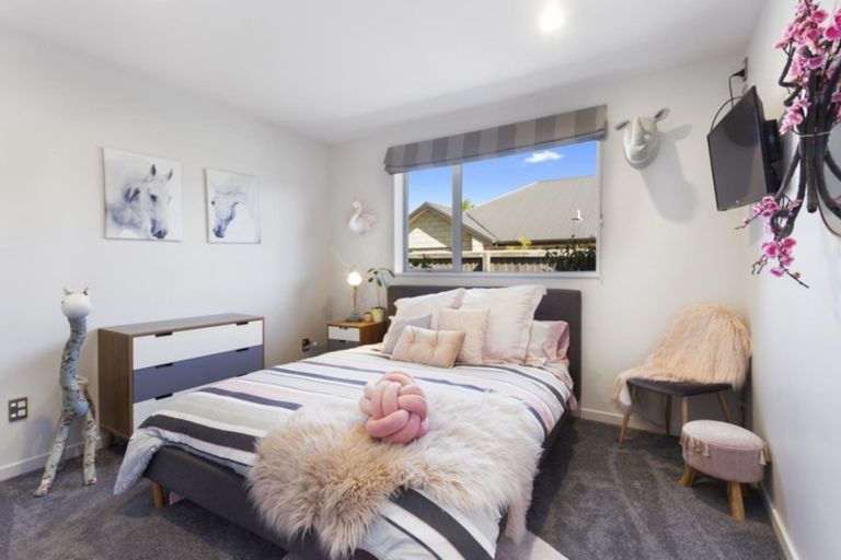 Photo of property in 13 Ascot Place, Rangiora, 7400