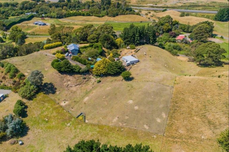 Photo of property in 338 Ngarara Road, Waikanae, 5391