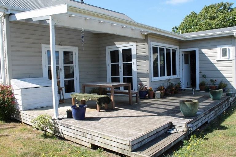 Photo of property in 23 Pinfold Road, Woodville, 4920