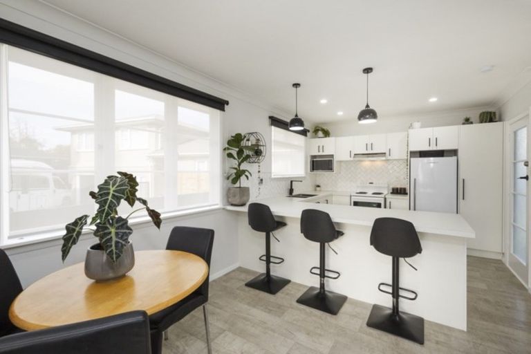 Photo of property in 8 Leigh Place, Awapuni, Palmerston North, 4412