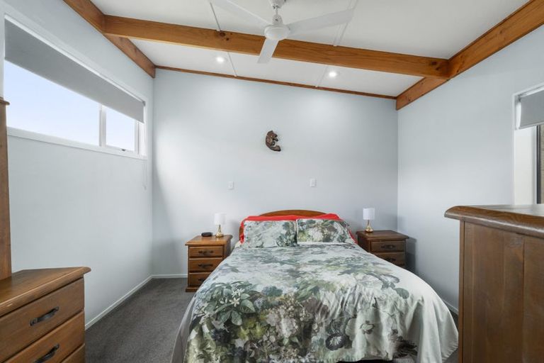 Photo of property in 1 Ohinemuri Place, Paeroa, 3600