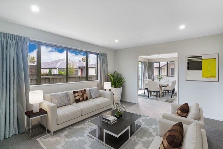 Photo of property in 2/126 Halswell Junction Road, Halswell, Christchurch, 8025