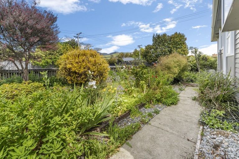 Photo of property in 22 Nikau Street, Stoke, Nelson, 7011