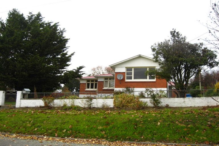 Photo of property in 15 Forest Street, Tapanui, 9522