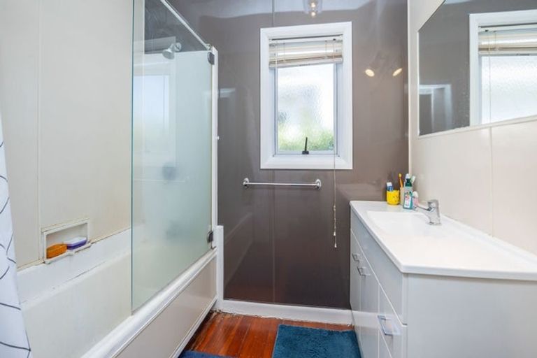 Photo of property in 69 Lake Crescent, Hamilton Lake, Hamilton, 3204