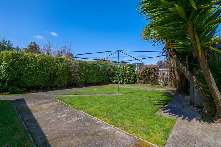 Photo of property in 17 Mountbatten Grove, Clouston Park, Upper Hutt, 5018