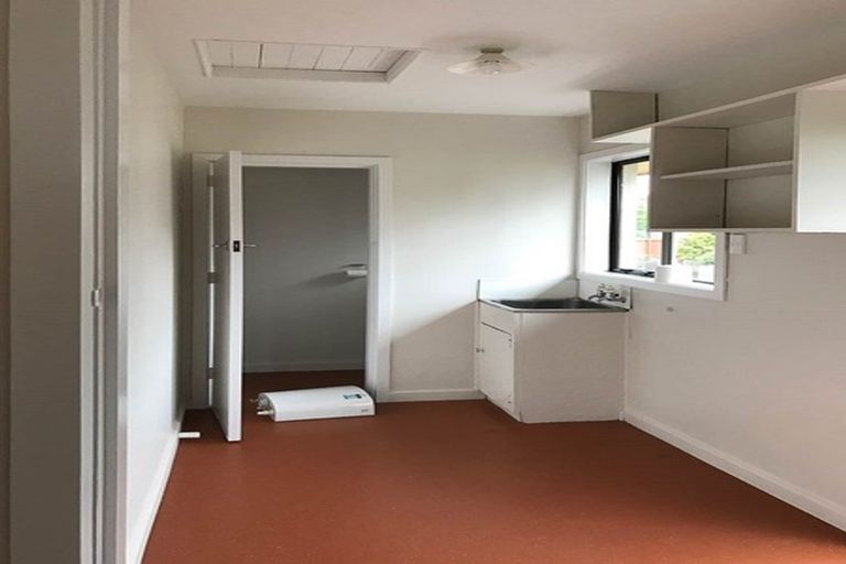 Photo of property in 1/125 Maidstone Road, Ilam, Christchurch, 8041