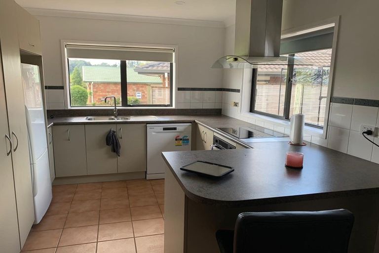 Photo of property in 4 Trillick Place, Tuakau, 2121