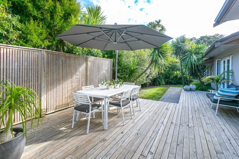 Photo of property in 163 Ocean Beach Road, Tairua, 3508