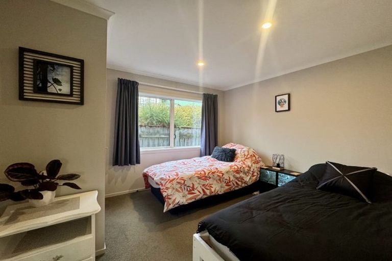 Photo of property in 77 Dublin Street, Martinborough, 5711