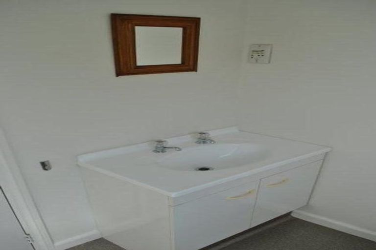 Photo of property in 4/34 Holly Road, St Albans, Christchurch, 8014