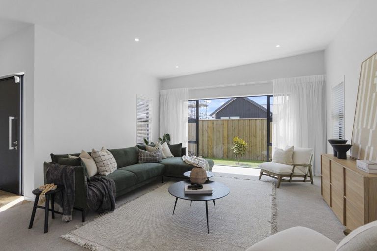 Photo of property in 15 Perehia Mews, Marshland, Christchurch, 8083