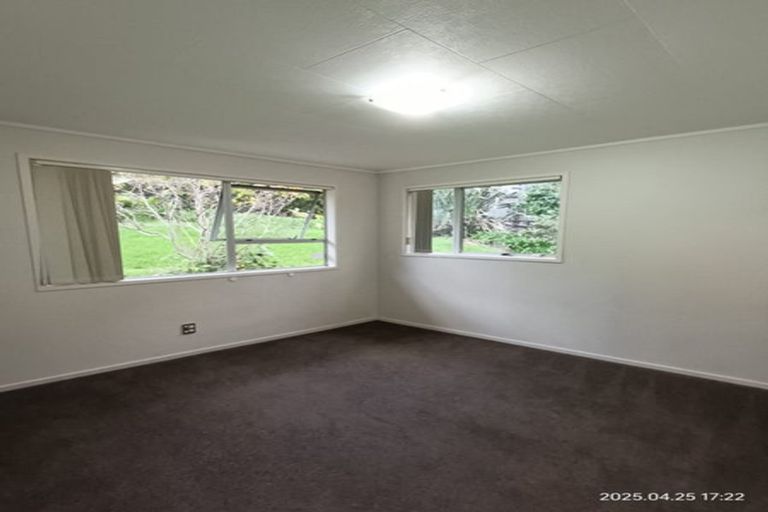 Photo of property in 26 Zingaro Place, Massey, Auckland, 0614