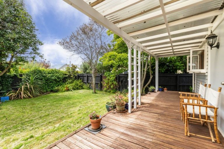 Photo of property in 89 Georges Drive, Napier South, Napier, 4110