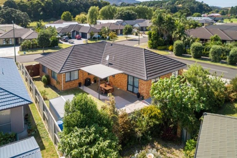 Photo of property in 2 Wakatere Place, Thames, 3500