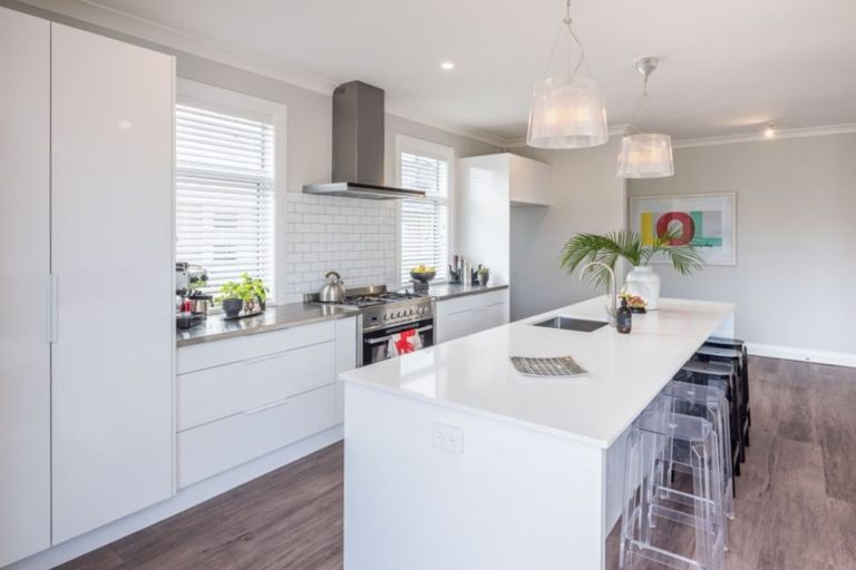 Photo of property in 204 Coutts Street, Rongotai, Wellington, 6022