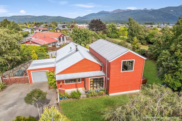 Photo of property in 11 Tom Plato Drive, Te Anau, 9600