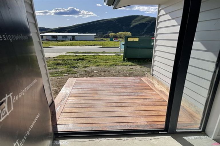 Photo of property in 20 George Fyfe Way, Wakefield, 7025