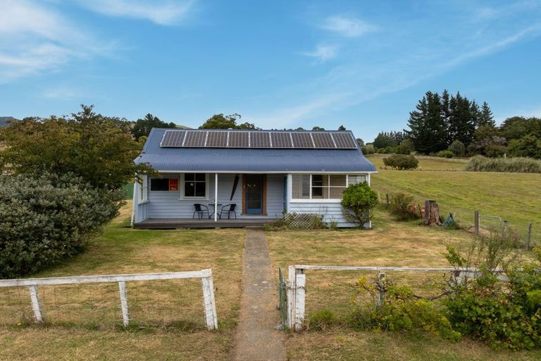 Photo of property in 8 Takamatua Valley Road, Takamatua, Akaroa, 7581
