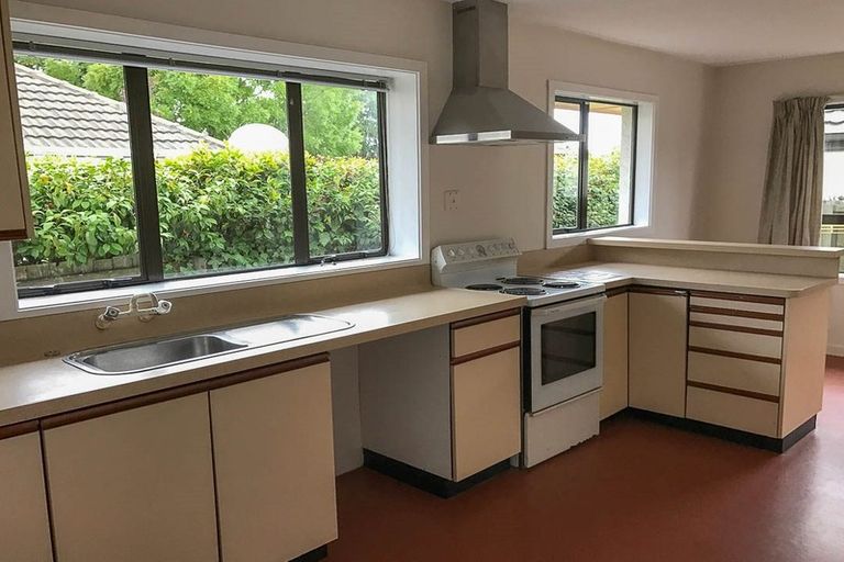 Photo of property in 1/125 Maidstone Road, Ilam, Christchurch, 8041