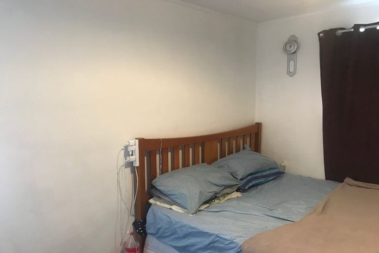 Photo of property in 4a Churchill Avenue, Manurewa, Auckland, 2102