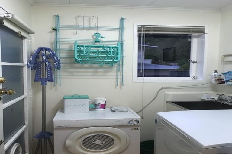 Photo of property in 13 Timaru Grove, Kelson, Lower Hutt, 5010