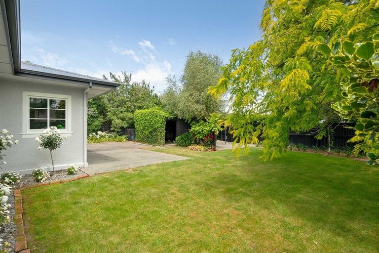 Photo of property in 82 Naples Street, Martinborough, 5711
