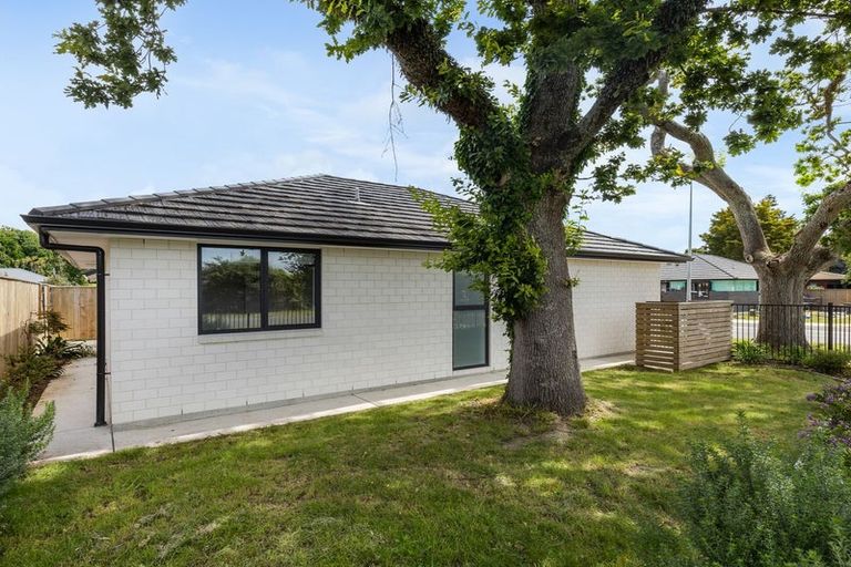 Photo of property in 1 Catherine Lane, Levin, 5510