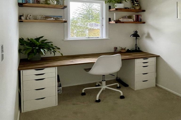 Photo of property in 669 South Titirangi Road, Titirangi, Auckland, 0604