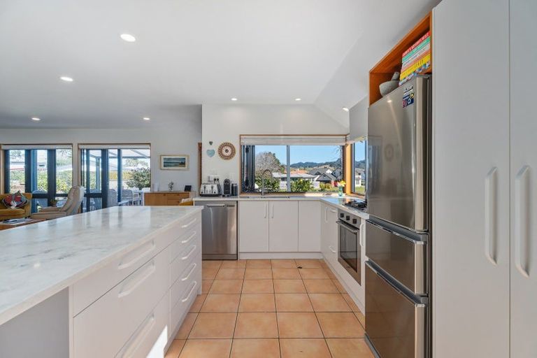Photo of property in 29 Pleasant Place, Pauanui, Hikuai, 3579