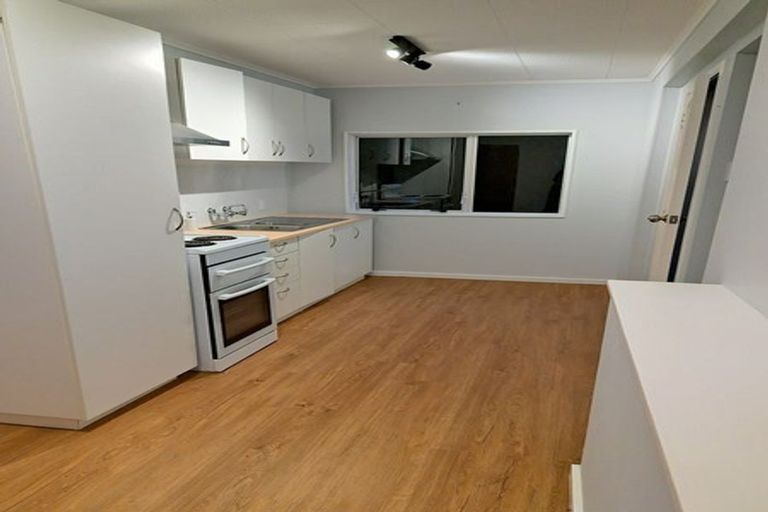 Photo of property in 30 The Drive, Tawa, Wellington, 5028