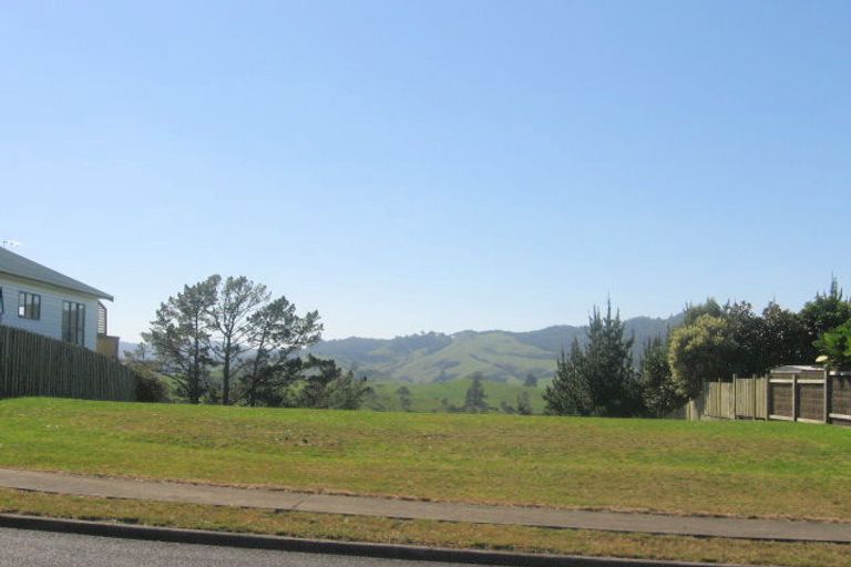 Photo of property in 134 Centennial Drive, Whitianga, 3510