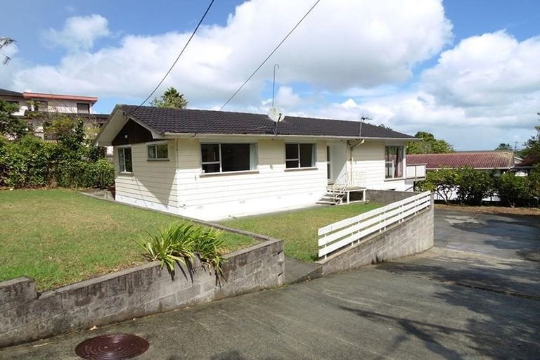 Photo of property in 372 East Coast Road, Sunnynook, Auckland, 0630