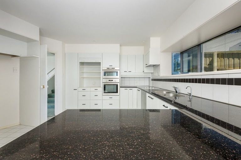 Photo of property in 1/2a Cracroft Terrace, Cashmere, Christchurch, 8022