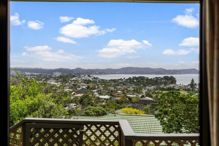 Photo of property in 222 Whangaparaoa Road, Red Beach, 0932