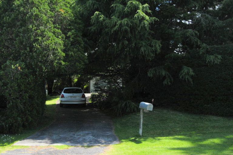 Photo of property in 41 Matua Road, Huapai, Kumeu, 0810