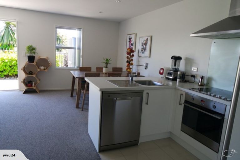 Photo of property in 129 Warren Crescent, Hillmorton, Christchurch, 8025